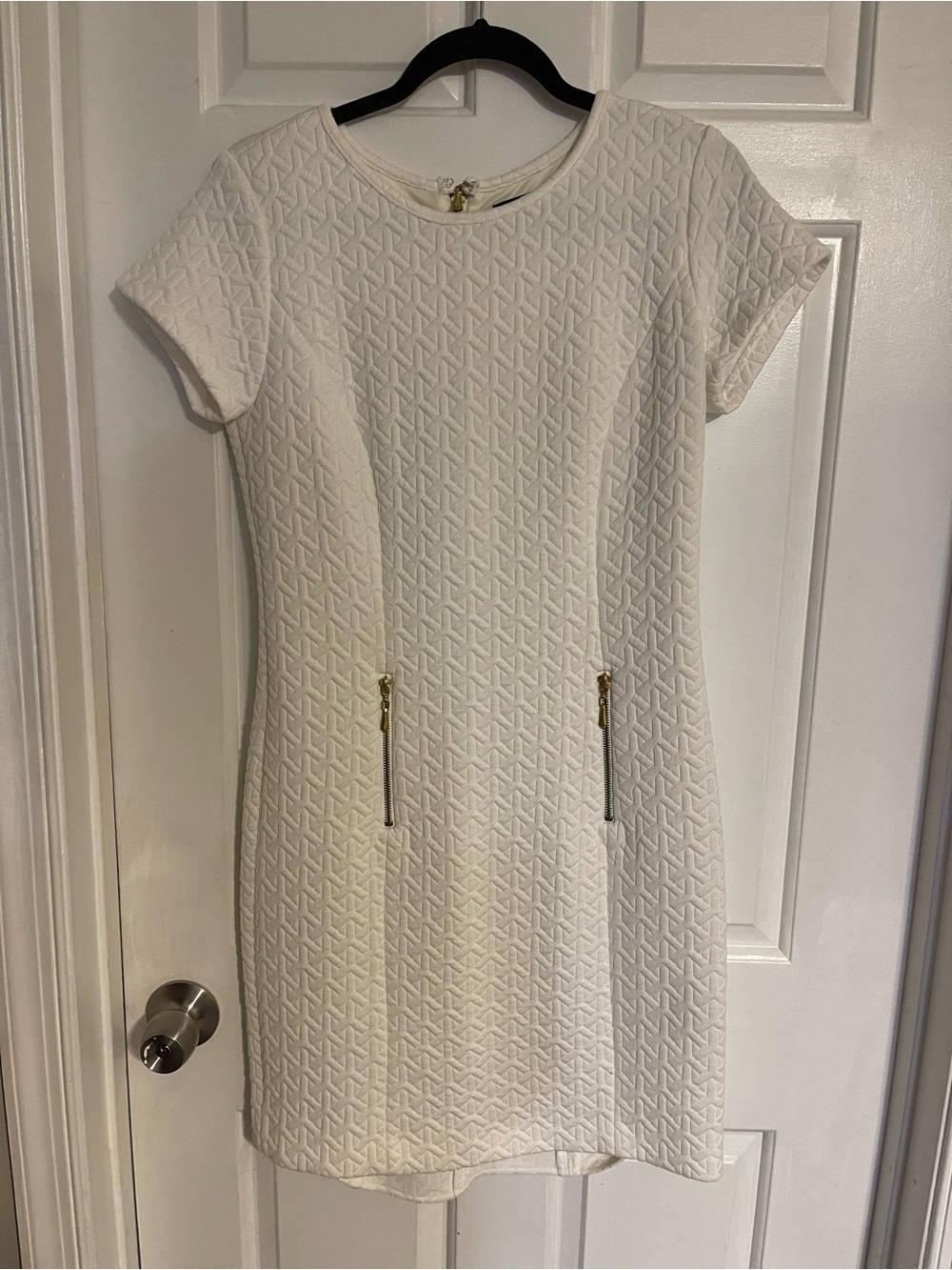 Sharagano White Textured Short Sleeve Mini Dress with Gold Zipper Accents